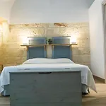 Donato Bed & Breakfast 3*