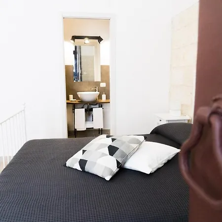 Donato Bed & Breakfast *